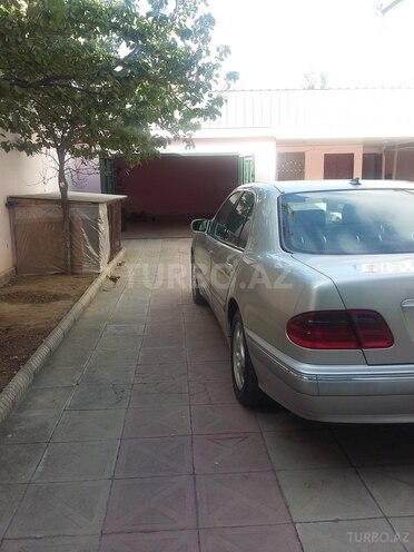 Mercedes E 220 2000, 265,000 km - 0.2 l - Bakı