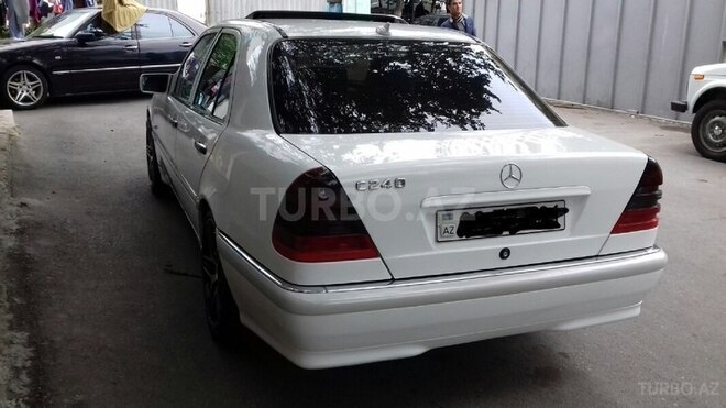 Mercedes C 240 1997, 302,105 km - 2.4 л - Bakı