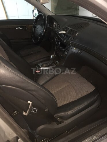 Mercedes E 220 2002, 302,000 km - 2.2 l - Sumqayıt