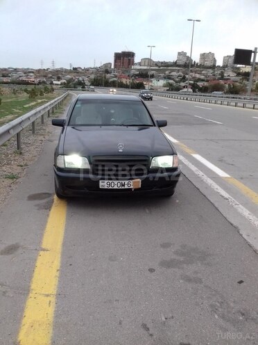 Mercedes C 220 1999, 358,000 km - 0.2 l - Bakı