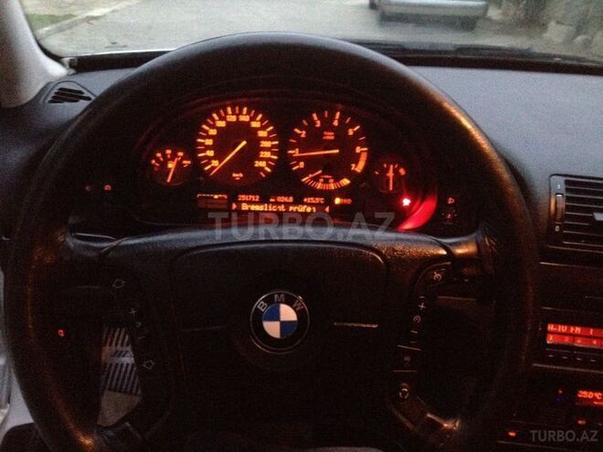 BMW 528 2000, 251 km - 2.8 l - Bakı