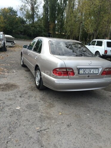 Mercedes E 260 2002, 190,890 km - 0.3 л - Qəbələ