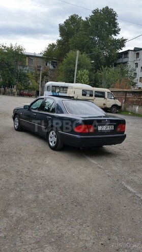Mercedes E 230 1997, 230,000 km - 2.3 l - Mingəçevir