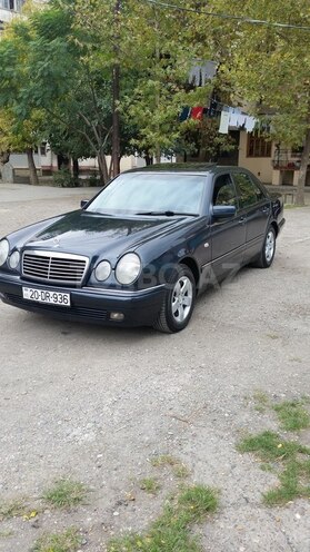 Mercedes E 230 1997, 230,000 km - 2.3 l - Mingəçevir