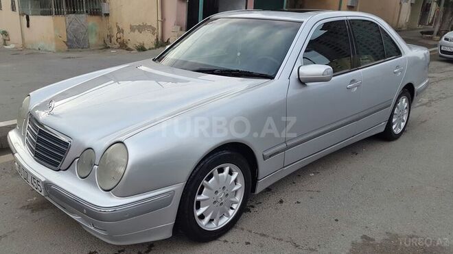 Mercedes E 240 2001, 269,000 km - 2.6 l - Cəbrayıl