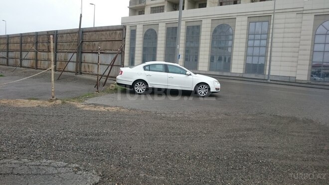 Volkswagen Passat 2006, 247,000 km - 2.0 l - Bakı