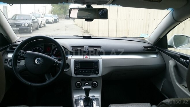 Volkswagen Passat 2006, 247,000 km - 2.0 l - Bakı