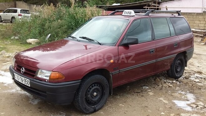 Opel Astra 1996, 200,000 km - 1.6 l - Bakı