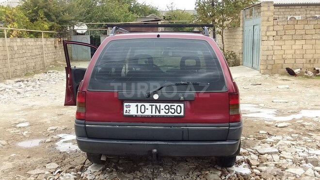 Opel Astra 1996, 200,000 km - 1.6 l - Bakı
