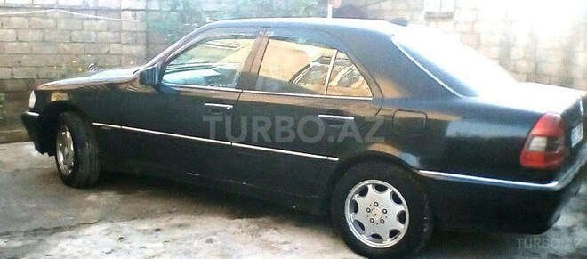 Mercedes C 200 1995, 400,000 km - 2.0 l - Bakı