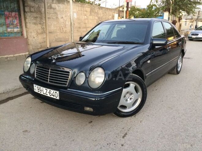 Mercedes E 240 1999, 230,000 km - 2.4 l - Bakı