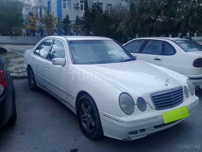 Mercedes E 220 2000, 4,005,000 km - 2.2 l - Sumqayıt