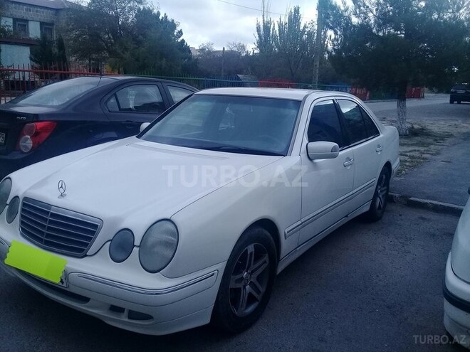 Mercedes E 220 2000, 4,005,000 km - 2.2 l - Sumqayıt