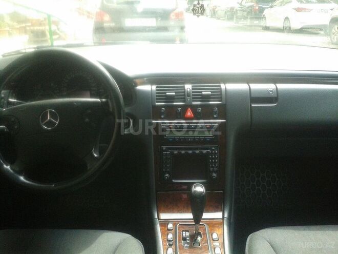 Mercedes E 240 2000, 230,000 km - 2.6 l - Bakı