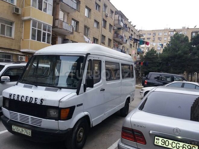 Mercedes 208 D 1993, 358,000 km - 2.3 l - Bakı