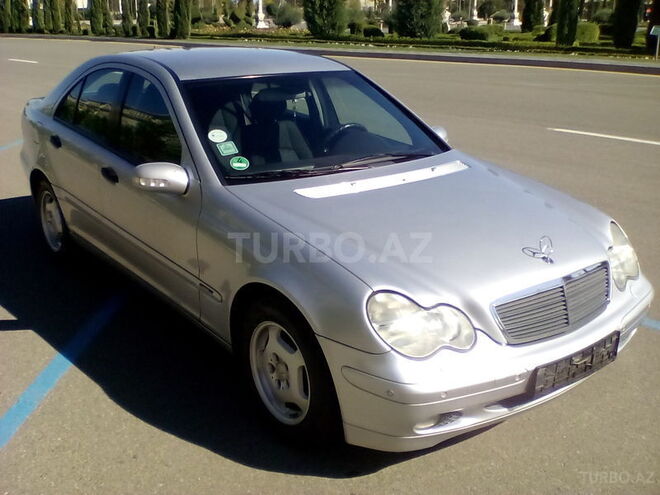 Mercedes C 200 2000, 143,000 km - 2.0 l - Gəncə