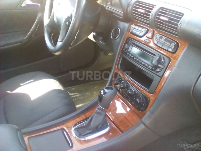 Mercedes C 200 2000, 143,000 km - 2.0 l - Gəncə