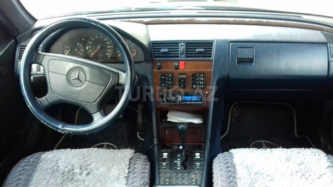 Mercedes C 220 1993, 452,154 km - 2.2 l - Bərdə