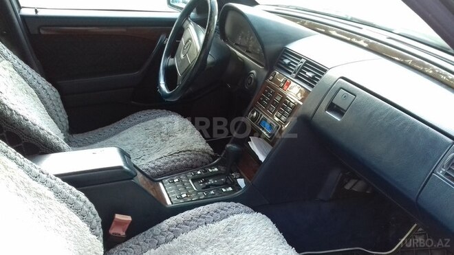 Mercedes C 220 1993, 452,154 km - 2.2 l - Bərdə