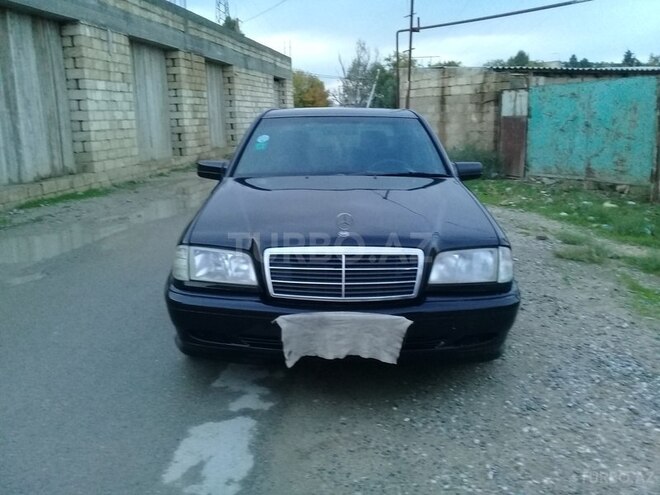 Mercedes C 180 2000, 235,600 km - 1.8 л - Sumqayıt