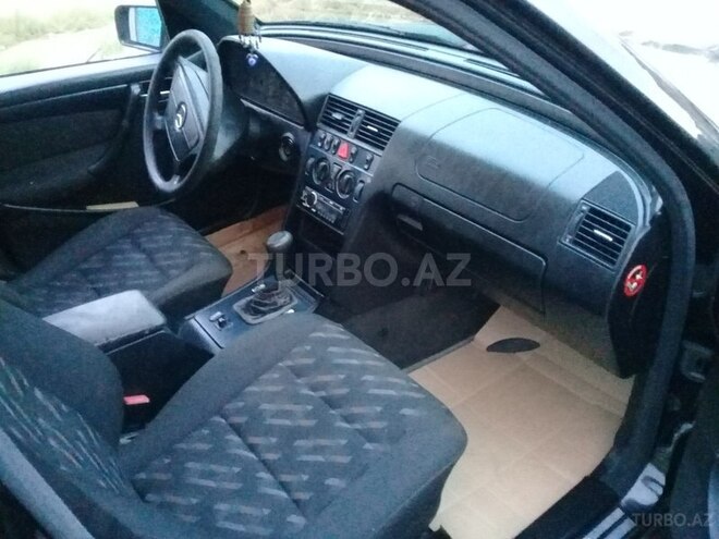 Mercedes C 180 2000, 235,600 km - 1.8 л - Sumqayıt