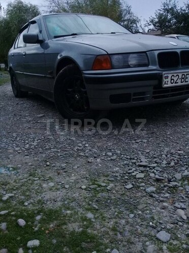 BMW 320 1992, 370,000 km - 2.0 l - Ucar
