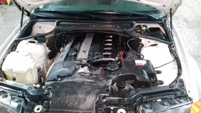 BMW 320 1998, 300,000 km - 2.0 l - Bakı