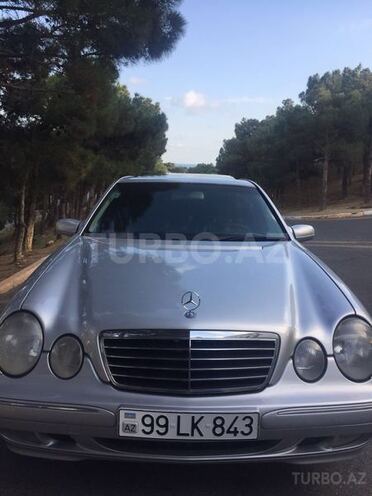 Mercedes E 320 2001, 226,000 km - 3.2 l - Bakı