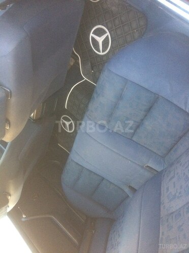 Mercedes C 220 1995, 298,000 km - 2.2 l - Sumqayıt