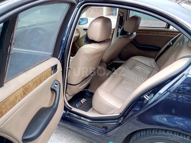 BMW 320 2002, 286,000 km - 2.2 l - Xırdalan