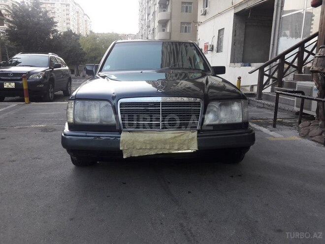 Mercedes E 250 1995, 365,000 km - 2.5 л - Bakı