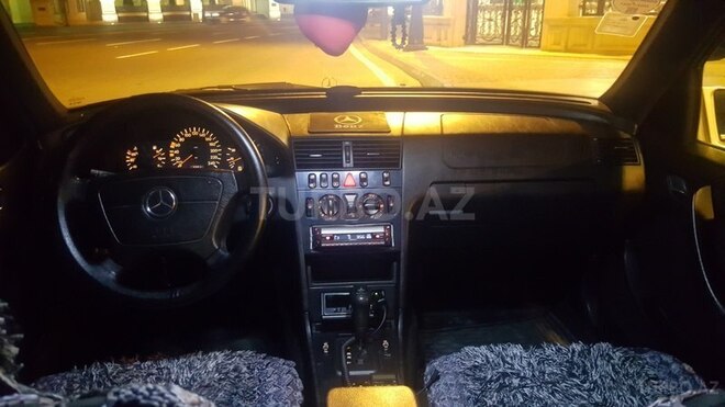Mercedes C 200 2000, 386,817 km - 2.0 l - Bakı