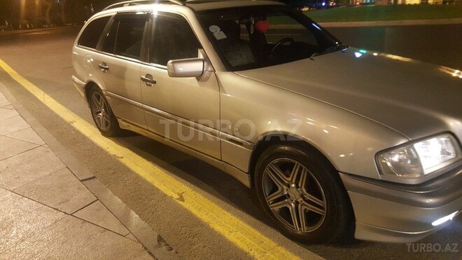 Mercedes C 200 2000, 386,817 km - 2.0 l - Bakı