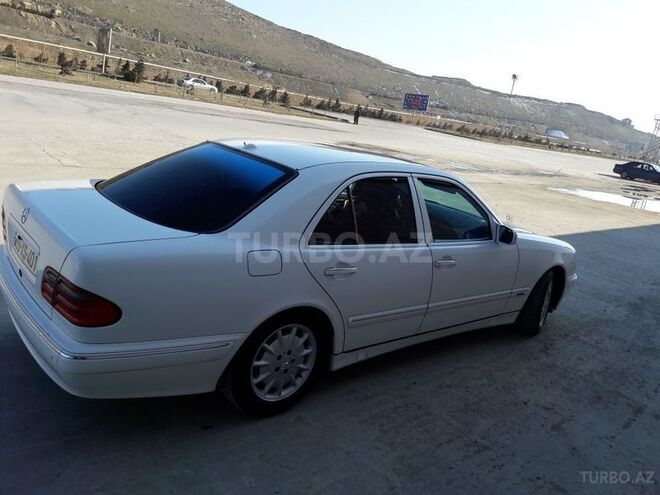Mercedes E 320 2001, 125,000 km - 3.2 l - Bakı