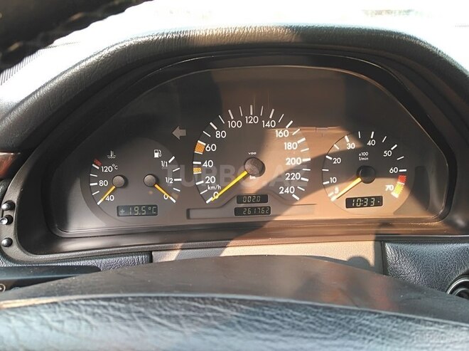 Mercedes E 230 1997, 261,762 km - 2.3 l - Bakı