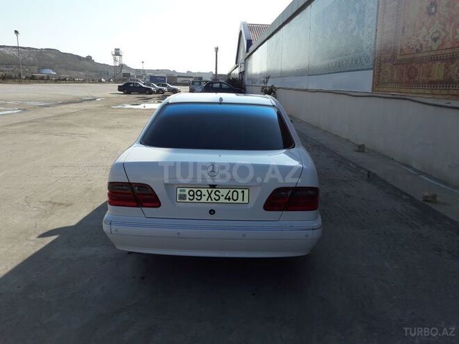 Mercedes E 320 2001, 125,000 km - 3.2 л - Bakı