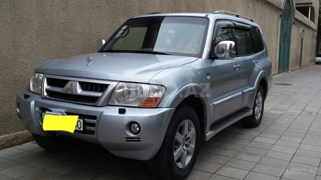 Mitsubishi Pajero 2005, 124,000 km - 3.8 l - Bakı