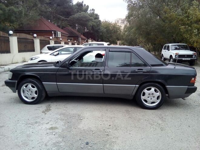 Mercedes 190 1991, 300,000 km - 2.0 l - Bakı