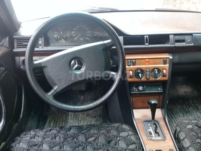 Mercedes E 200 1990, 472,500 km - 2.0 l - Bakı