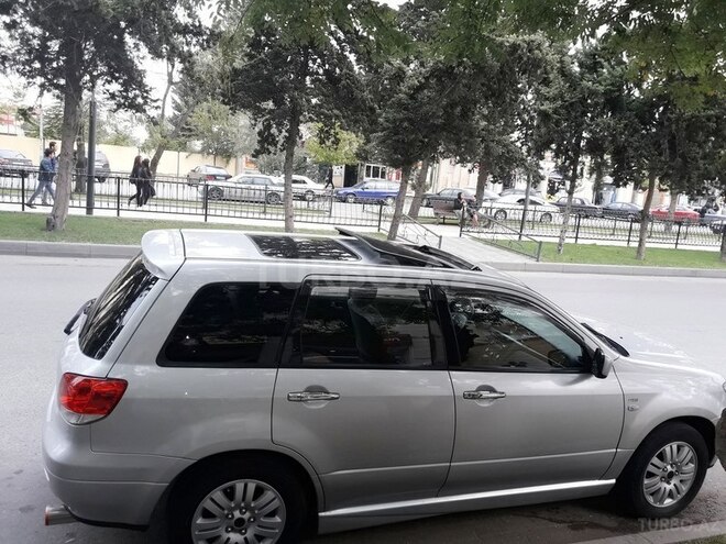 Mitsubishi Airtrek 2001, 216,800 km - 2.4 l - Bakı