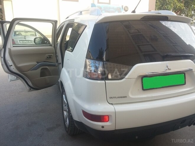 Mitsubishi Outlander 2010, 165,107 km - 3.0 l - Bakı