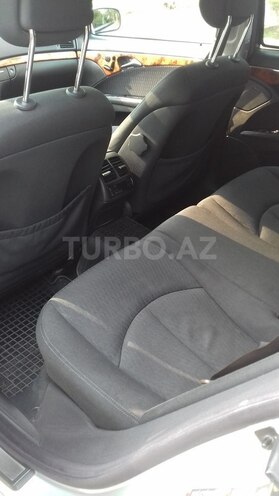 Mercedes E 240 2002, 153,000 km - 2.6 l - Bakı
