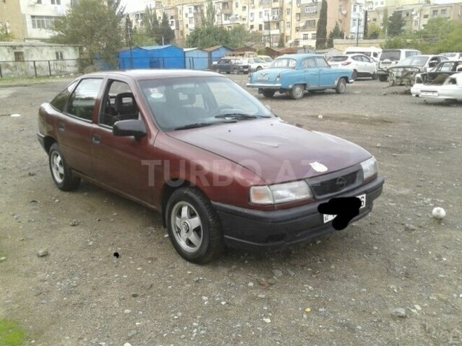 Opel Vectra 1993, 250,000 km - 2.0 l - Sumqayıt