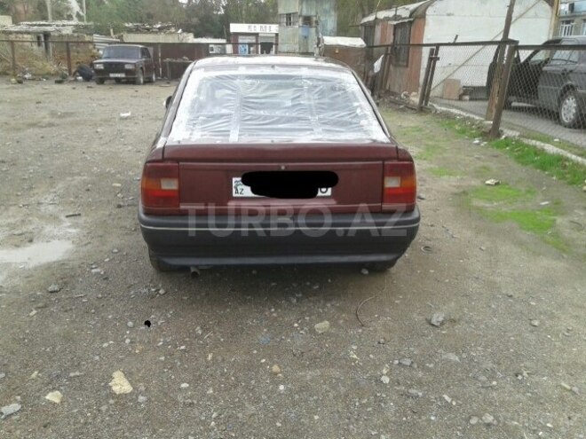 Opel Vectra 1993, 250,000 km - 2.0 l - Sumqayıt