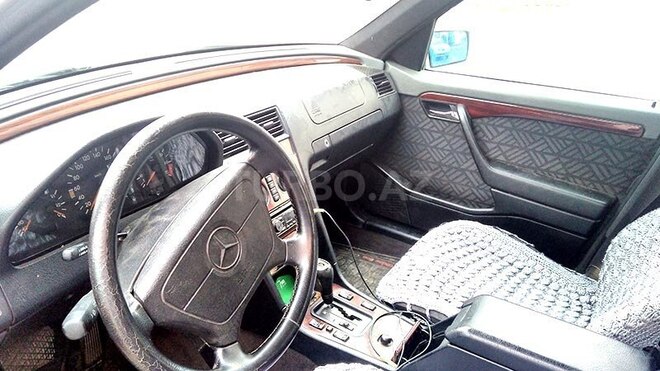 Mercedes C 200 1995, 275,000 km - 2.0 l - Bakı