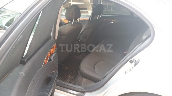 Mercedes E 220 2002, 277,222 km - 2.2 l - Bakı