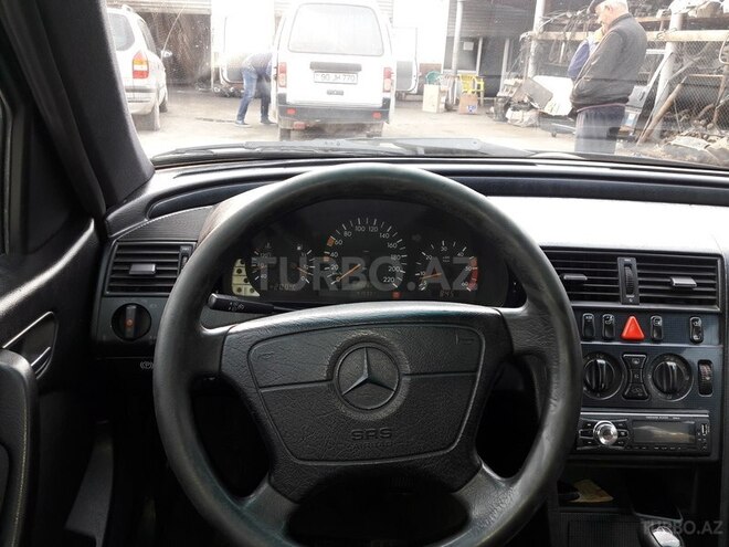 Mercedes C 220 1998, 415,903 km - 2.2 л - Sumqayıt