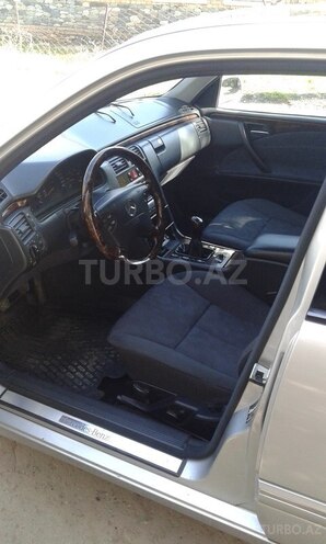 Mercedes E 270 2000, 389,000 km - 2.7 л - Gəncə