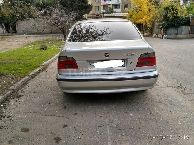 BMW 528 2000, 251,000 km - 2.8 l - Bakı