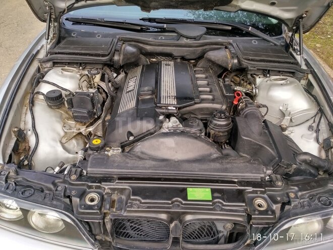 BMW 528 2000, 251,000 km - 2.8 l - Bakı